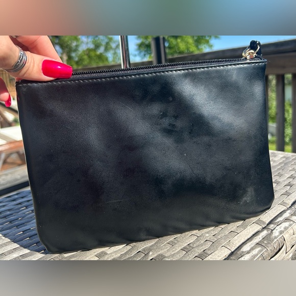 NWOT Victoria’s Secret Sequined Wristlet Clutch Cosmetic Bag - Picture 4 of 6